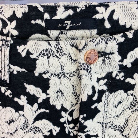 ❌sold❌ 7 For All Mankind Black Rose Jacquard Jean - Picture 3 of 8